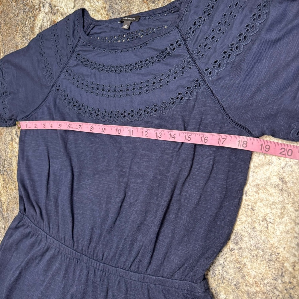 Talbots Navy Blue Eyelet Lace Detail Midi SS Slub Knot Cotton Dress Size Medium - Picture 3 of 8